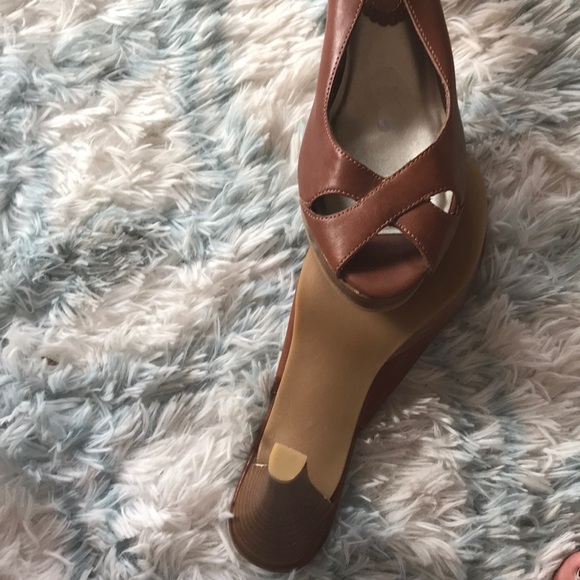 Heels - Picture 3 of 5